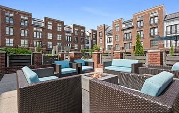 Outdoor lounge